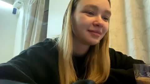 Lei online show from February 25, 2026, 4:22 am