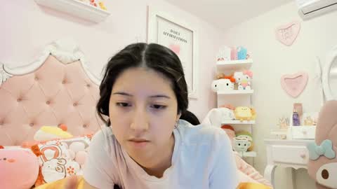cherrycute666 online show from December 24, 2024, 1:38 am