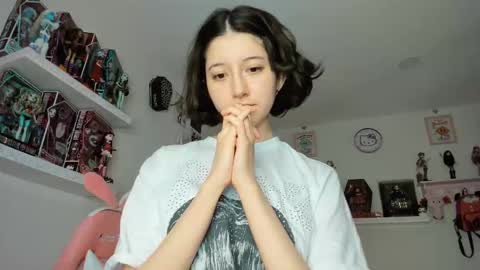 cherrycute666 online show from September 10, 2025, 4:34 am