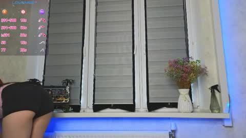 Lysia online show from April 2, 2026, 1:31 pm