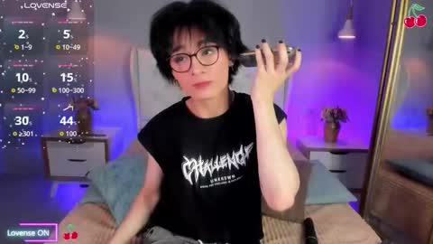 Snapshot of cherryy_boy chatting on October 20, 2025, 8:42 pm Matias online show from October 20, 2025, 8:42 pm