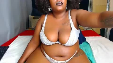 cherryyummy69 online show from December 9, 2024, 11:04 am