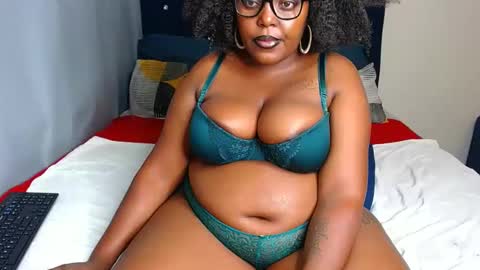 cherryyummy69 online show from January 22, 2025, 1:11 pm