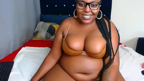 cherryyummy69 online show from February 17, 2025, 9:19 pm