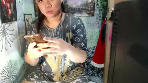 chescahotxxxl online show from December 11, 2024, 12:23 pm