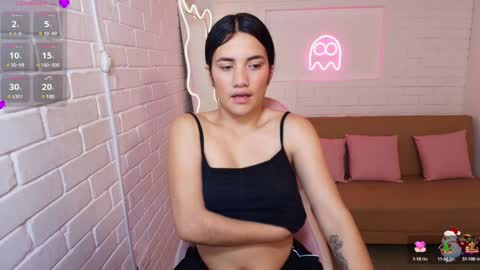 Snapshot of chiara_tay chatting on December 27, 2024, 9:50 am Chiara online show from December 27, 2024, 9:50 am