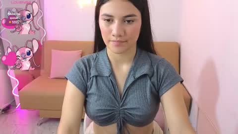 Snapshot of chiara_tay chatting on March 7, 2025, 3:40 am Chiara online show from March 7, 2025, 3:40 am