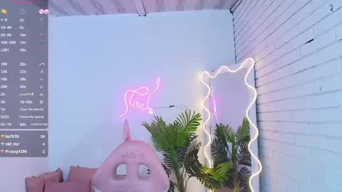 Snapshot of chiara_tay chatting on March 10, 2025, 7:10 am Chiara online show from March 10, 2025, 7:10 am