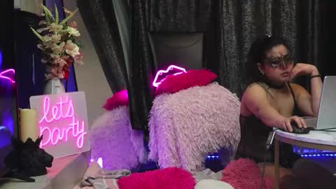 Chicababe29 online show from February 18, 2026, 7:32 pm