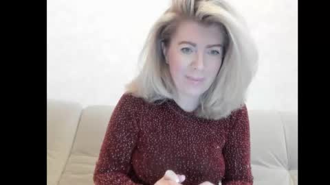 Snapshot of chicafortuna chatting on October 20, 2025, 2:23 am NBFG online show from October 20, 2025, 2:23 am