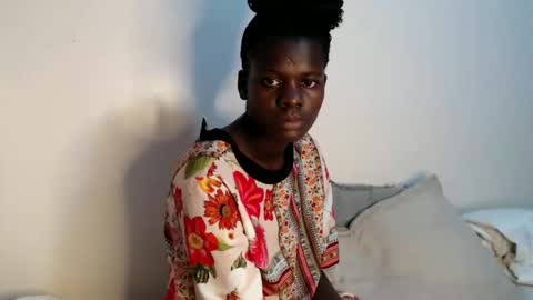 chichie_ online show from May 31, 2026, 1:25 am