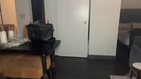 ChiGuy841 online show from December 28, 2024, 4:41 am