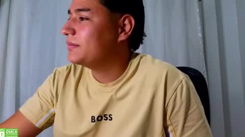 chiinesse_latino15 online show from September 17, 2025, 4:36 am