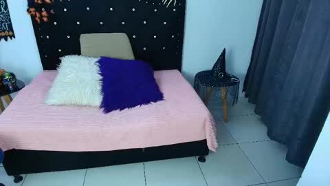 LAURA online show from October 21, 2025, 12:00 am