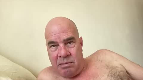 chillpuppy online show from December 5, 2025, 6:26 pm