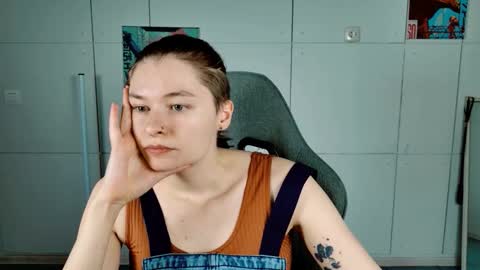 Bella online show from February 8, 2026, 9:02 am