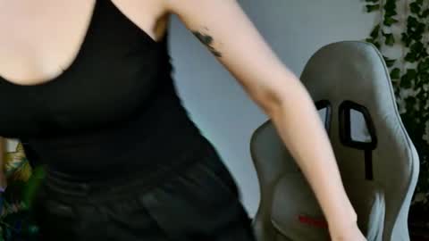 Bella online show from February 24, 2026, 9:07 am