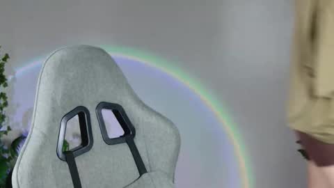 Bella online show from March 13, 2026, 9:05 am