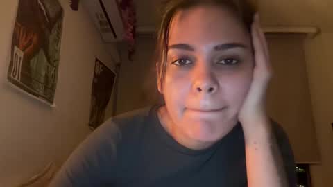 Snapshot of chillspace chatting on November 17, 2025, 12:27 am KAIA online show from November 17, 2025, 12:27 am