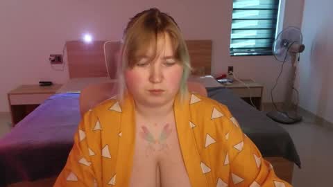 Snapshot of chimberwol chatting on May 1, 2026, 7:13 am Chim-Chim online show from May 1, 2026, 7:13 am