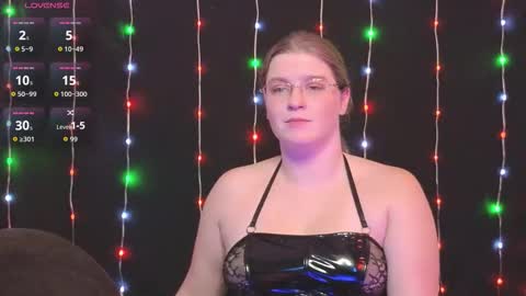 chjecouple online show from December 23, 2025, 2:20 am