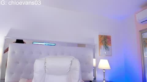 Chloe online show from January 7, 2026, 11:34 am