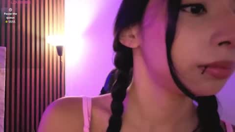 chloe_bluee_ online show from April 11, 2026, 11:03 am