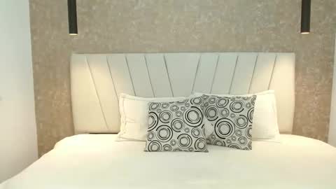 Abby 19 years online show from January 8, 2025, 9:34 pm