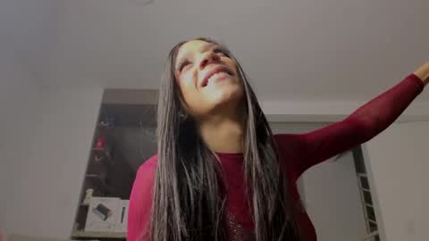 chloe_cooperr online show from May 18, 2026, 8:31 am