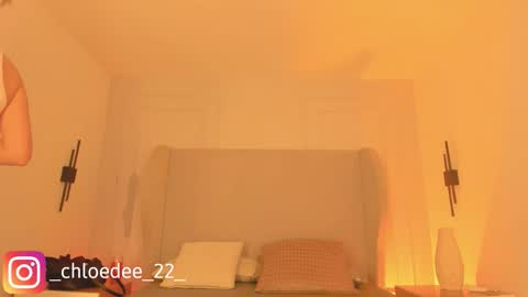 Chloe online show from January 14, 2026, 4:18 am