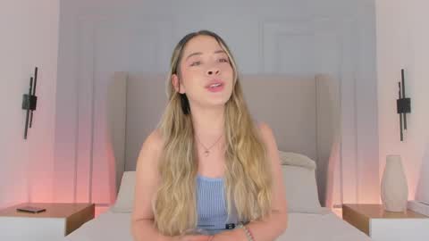Chloe online show from June 2, 2026, 11:56 am