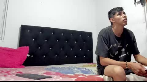 Snapshot of chloe_evanx_ chatting on February 11, 2025, 2:25 am Chloe Evanx  online show from February 11, 2025, 2:25 am