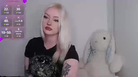 Chloe Levine online show from September 20, 2025, 1:28 am