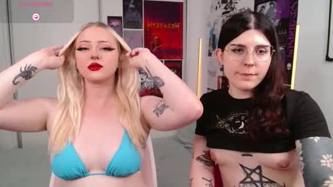 Snapshot of chloe_levine chatting on February 8, 2026, 4:10 pm Chloe Levine online show from February 8, 2026, 4:10 pm