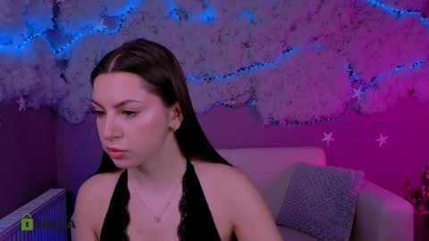 chloe_ley online show from March 16, 2026, 10:19 am