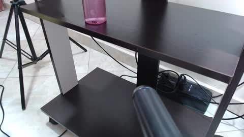 chloe_prg online show from January 4, 2025, 3:28 pm