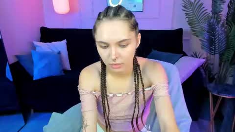 Snapshot of chloe_sunny chatting on June 28, 2026, 7:14 am Chloe online show from June 28, 2026, 7:14 am