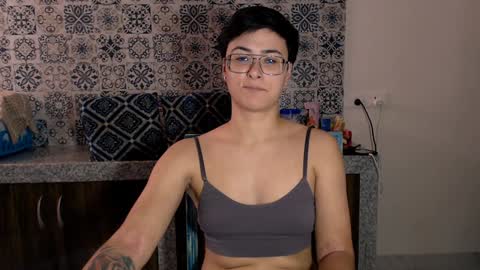 Snapshot of chloe_x_ chatting on February 8, 2025, 10:07 am Eva and Sandra online show from February 8, 2025, 10:07 am