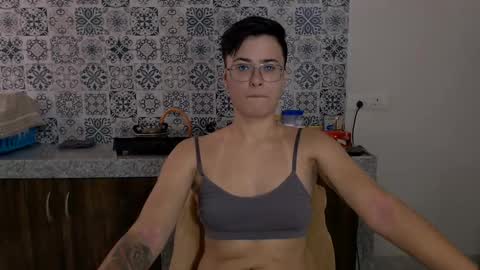 Snapshot of chloe_x_ chatting on February 27, 2025, 8:06 am Eva and Sandra online show from February 27, 2025, 8:06 am