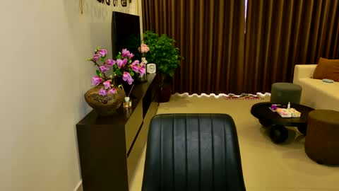 Snapshot of chloe_x_ chatting on April 14, 2026, 2:17 am Eva and Sandra online show from April 14, 2026, 2:17 am