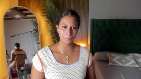Snapshot of chloefixxx chatting on June 10, 2026, 9:35 pm Chloe fixxx online show from June 10, 2026, 9:35 pm