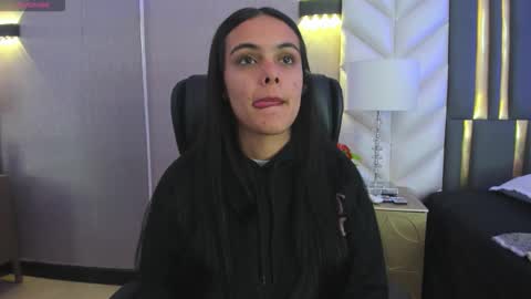 Snapshot of chloeharper_ chatting on February 4, 2026, 11:38 am Chloe Harper online show from February 4, 2026, 11:38 am