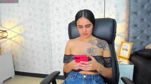 Snapshot of chloeharper_ chatting on February 26, 2026, 11:15 pm Chloe Harper online show from February 26, 2026, 11:15 pm