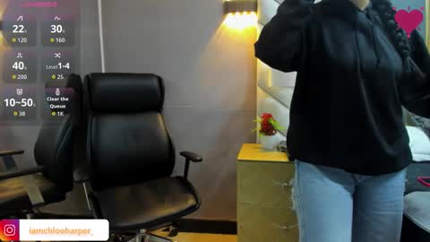 Snapshot of chloeharper_ chatting on March 26, 2026, 11:38 am Chloe Harper online show from March 26, 2026, 11:38 am