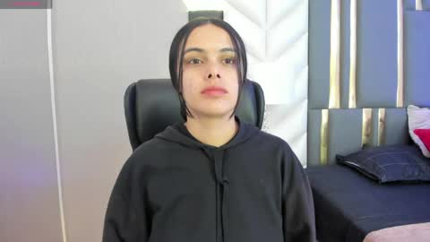 Snapshot of chloeharper_ chatting on April 8, 2026, 11:54 am Chloe Harper online show from April 8, 2026, 11:54 am