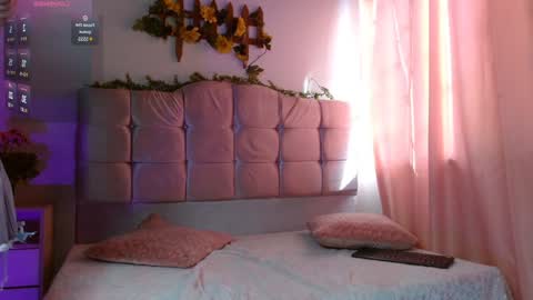 Chloe online show from January 27, 2025, 8:28 pm