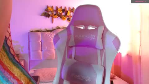 Chloe online show from February 1, 2025, 8:26 pm