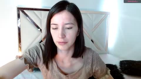 Chloe online show from February 13, 2025, 1:15 pm