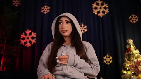 chloemin_ online show from December 16, 2025, 6:40 am