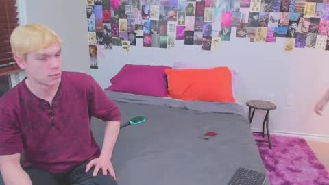 Chloe Night  Milo Night online show from January 24, 2025, 10:21 am